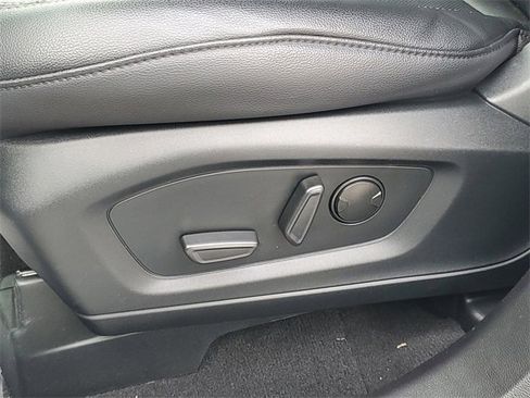 Certified 2023 Ford Explorer Limited w/ Limited Technology Package image 12