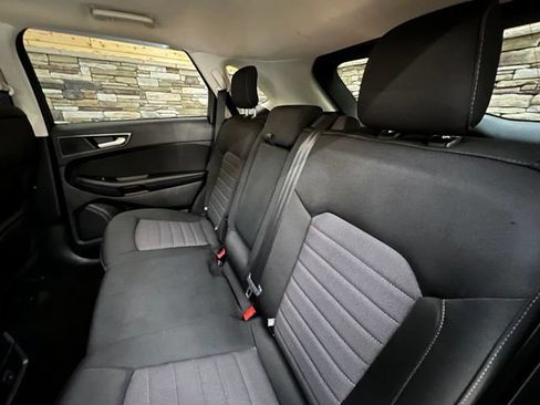 Used 2019 Ford Edge SE AWD/4WD image 30