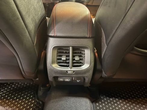 Used 2023 Jeep Cherokee Trailhawk w/ Sun & Sound Group image 24