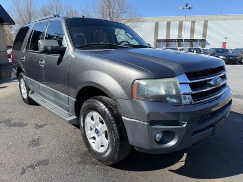 Used 2016 Ford Expedition XL image 3