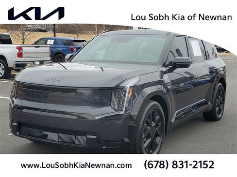 Certified 2026 Kia EV9 Land w/ Nightfall Edition Package image 1