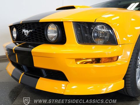 Used 2009 Ford Mustang GT Premium image 21
