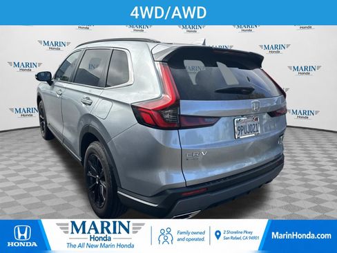 Used 2025 Honda CR-V Sport image 4