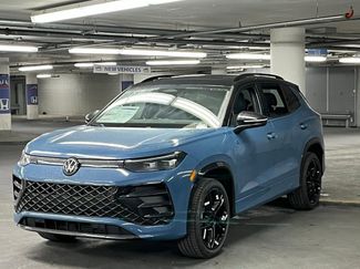 New 2026 Volkswagen Tiguan SE R-Line AWD/4WD video 3