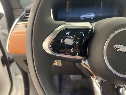 New 2026 Jaguar F-PACE R-Dynamic S image 12