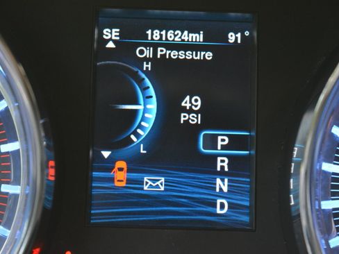 Used 2013 Chrysler 300 C RWD image 20