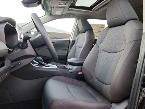 New 2025 Toyota RAV4 XLE image 15