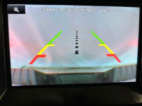 Used 2013 Ford F150 Platinum image 25