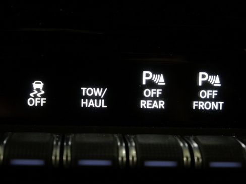 Used 2023 RAM 1500 Big Horn image 18