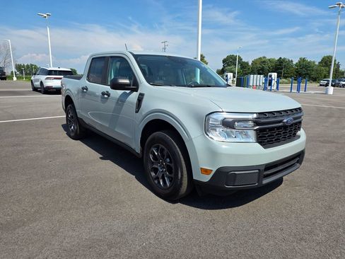 Used 2022 Ford Maverick XLT FWD image 3