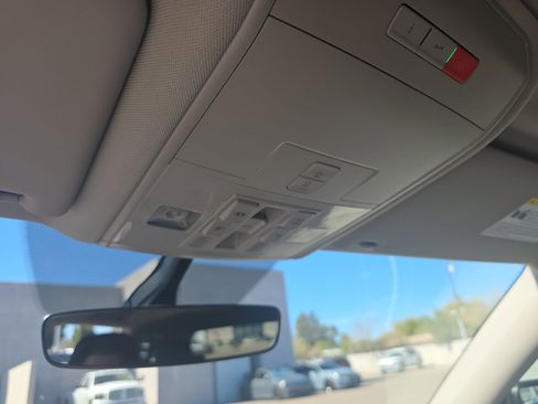 Used 2021 Volkswagen Atlas SE w/ Panoramic Sunroof Package image 31