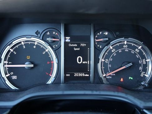 Certified 2024 Toyota 4Runner Limited image 17