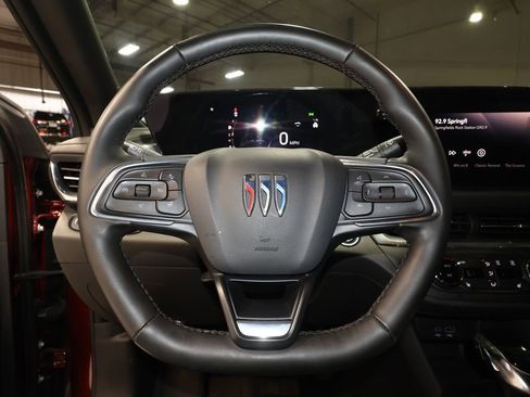 Certified 2024 Buick Envista Preferred w/ Convenience I Package image 10