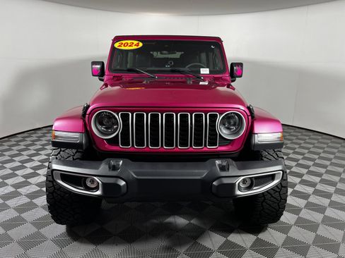 Used 2024 Jeep Wrangler Unlimited Sahara w/ Safety Group AWD/4WD image 2
