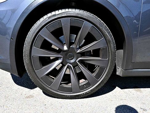 Used 2016 Tesla Model X 90D AWD/4WD image 11