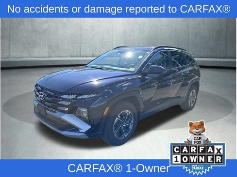 Used 2025 Hyundai Tucson Blue AWD/4WD image 2