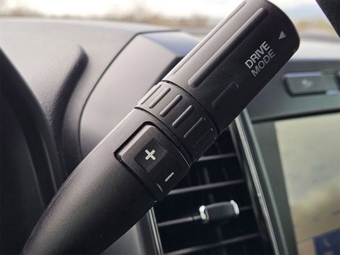 Certified 2019 Ford F150 XLT w/ Equipment Group 302A Luxury image 17