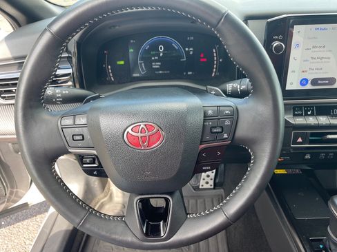 Used 2026 Toyota Camry SE w/ Multimedia Upgrade Package FWD image 7