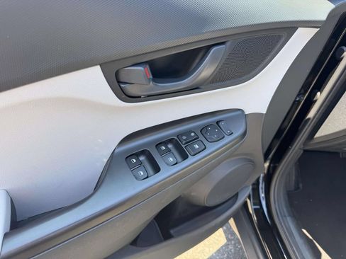 Used 2023 Hyundai Kona SEL AWD/4WD image 14