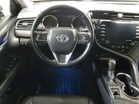 Used 2019 Toyota Camry XSE image 15