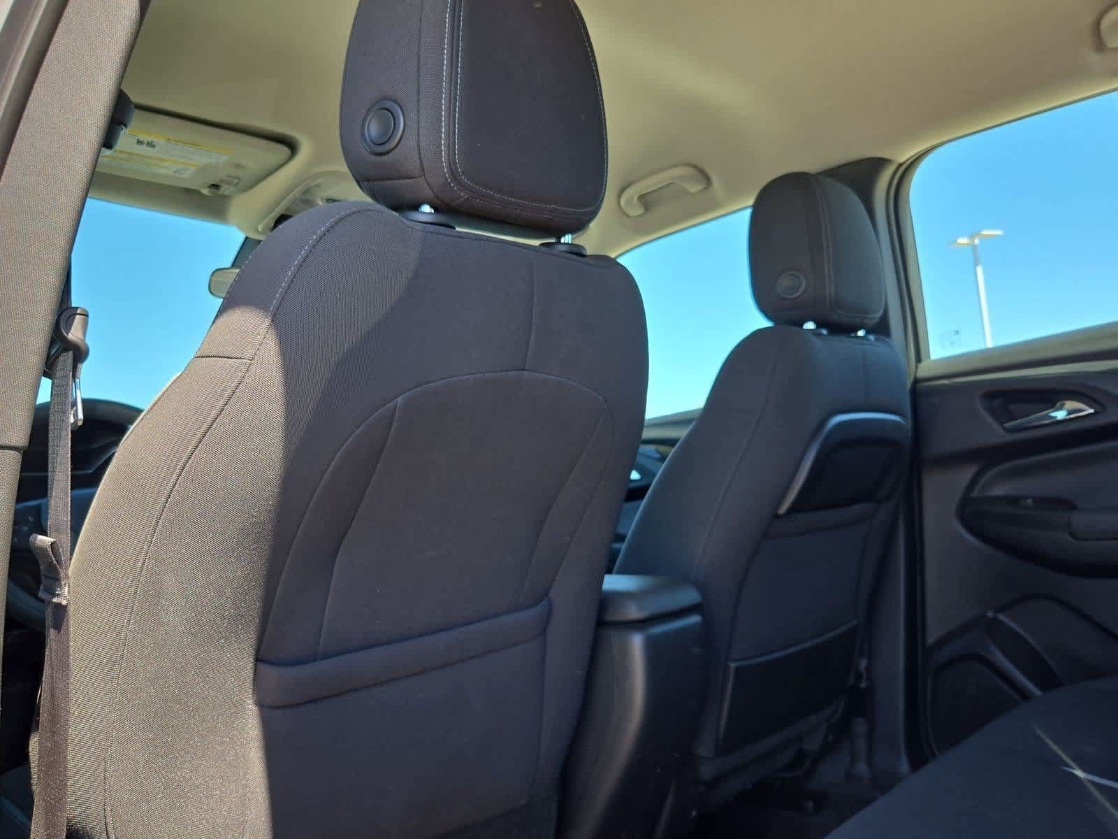 Used 2023 Chevrolet TrailBlazer LS FWD image 16