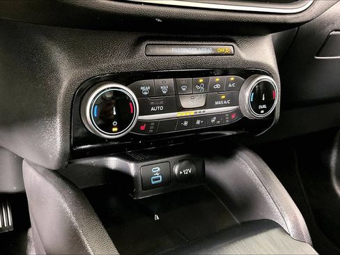 Used 2022 Ford Escape SEL w/ Technology Package AWD/4WD image 13