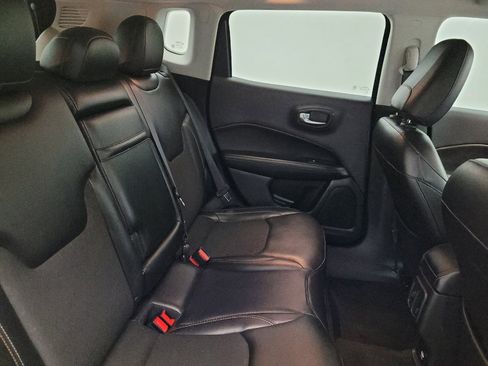 Used 2018 Jeep Compass Latitude w/ Safe & Security Group image 19