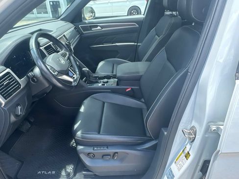 Used 2020 Volkswagen Atlas Cross Sport SEL AWD/4WD image 12
