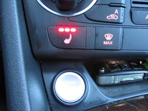 Used 2018 Audi Q3 2.0T Premium Plus w/ Premium Plus Package image 14