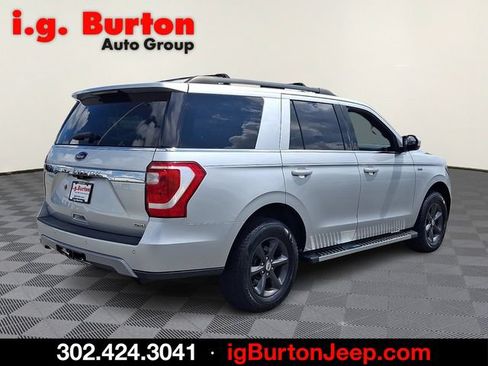Used 2019 Ford Expedition XLT w/ Equipment Group 202A AWD/4WD image 6