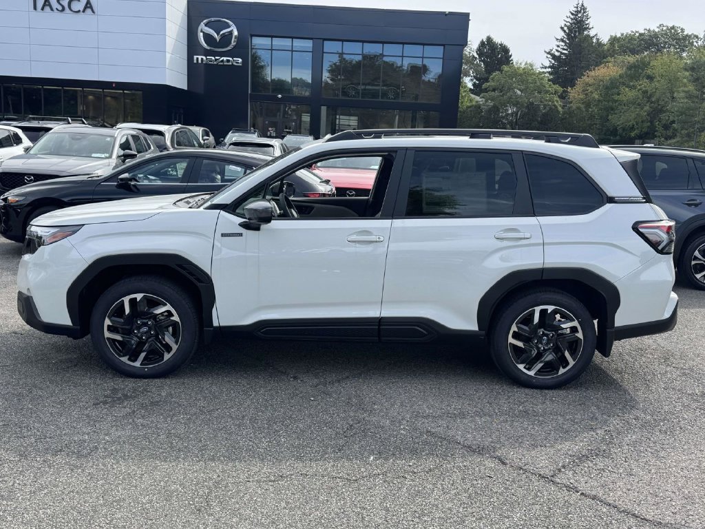 New 2026 Subaru Forester Premium AWD/4WD image 8