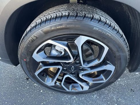 Used 2025 Chevrolet Trax RS w/ Driver Confidence Package image 10