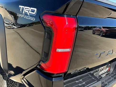 Used 2024 Toyota Tacoma TRD Off-Road image 26