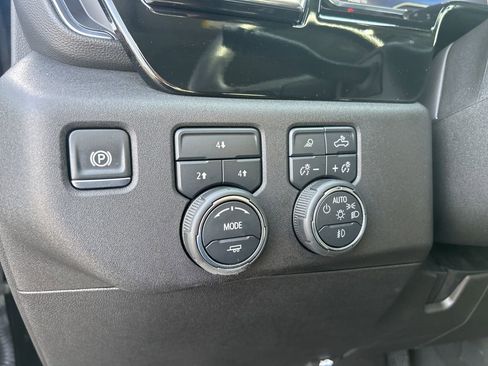 Used 2025 Chevrolet Silverado 2500 LT w/ Trail Boss Package image 25