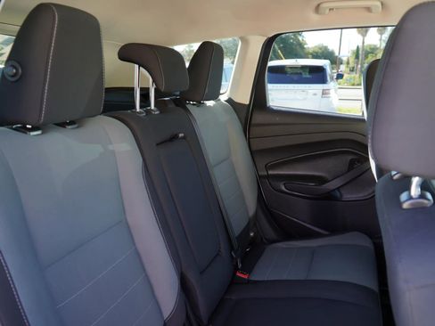 Used 2016 Ford Escape SE image 25