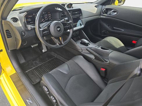 Used 2024 Nissan Z Performance w/ Floor Mat Package RWD image 15
