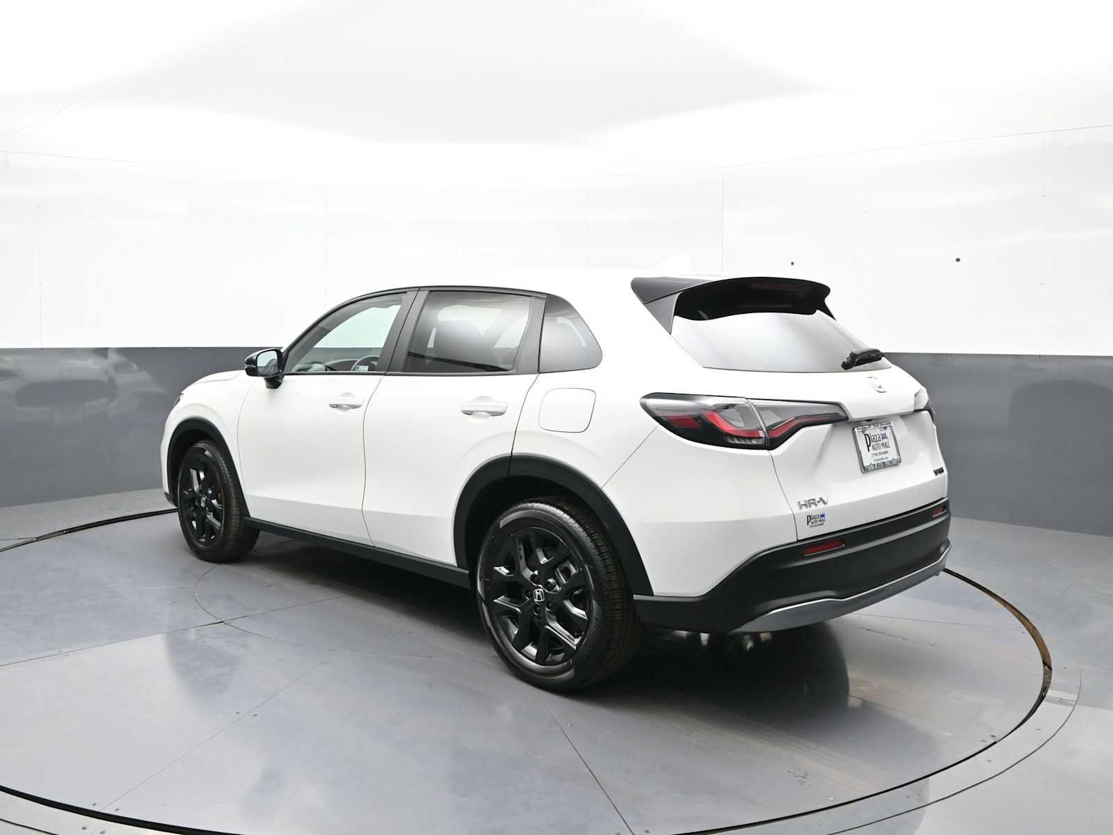 Certified 2024 Honda HR-V Sport image 7