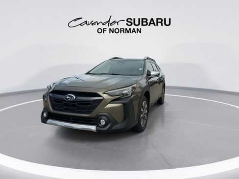 Used 2025 Subaru Outback Touring XT AWD/4WD image 4
