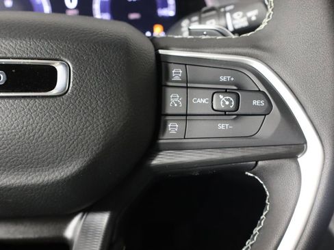 New 2026 Jeep Grand Cherokee L Laredo image 10