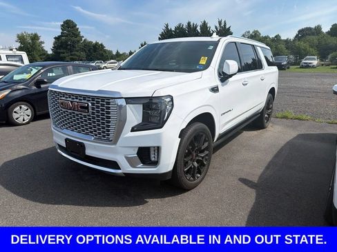 Used 2022 GMC Yukon XL Denali AWD/4WD image 1