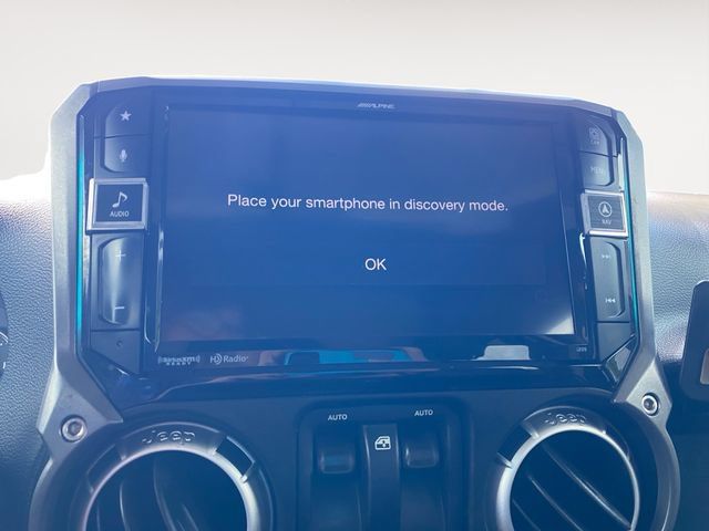Used 2012 Jeep Wrangler Rubicon w/ Dual Top Group AWD/4WD image 23