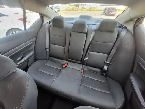 Used 2025 Nissan Altima 2.5 SV AWD/4WD image 11