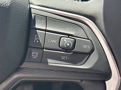 New 2026 Jeep Grand Cherokee L Laredo RWD image 25