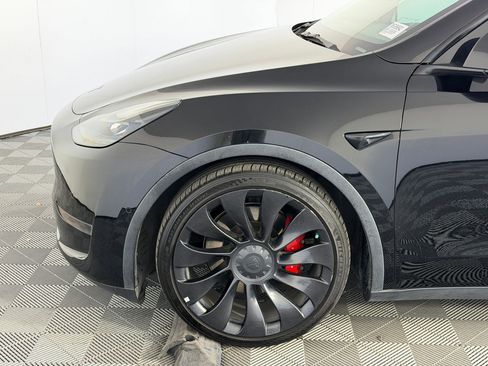 Used 2022 Tesla Model Y Performance AWD/4WD image 11
