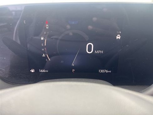 Used 2024 Buick Encore GX Preferred w/ Comfort Package FWD image 11