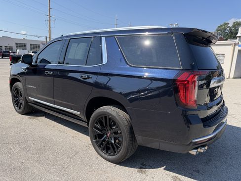 Used 2022 GMC Yukon Denali AWD/4WD image 5