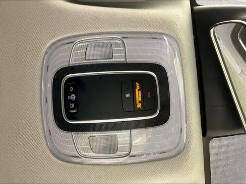 Used 2022 Hyundai Elantra SEL FWD image 34