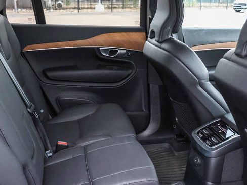 Used 2024 Volvo XC90 T8 Plus w/ Protection Package Premier AWD/4WD image 21