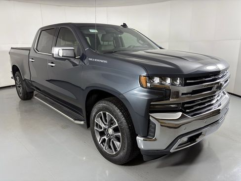 Used 2020 Chevrolet Silverado 1500 LTZ w/ LTZ Premium Package image 2
