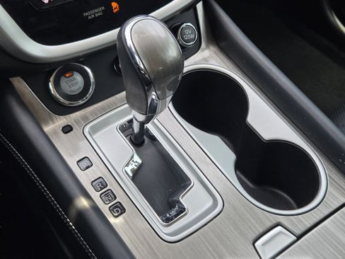 Used 2015 Nissan Murano Platinum w/ Platinum Technology Package FWD image 16